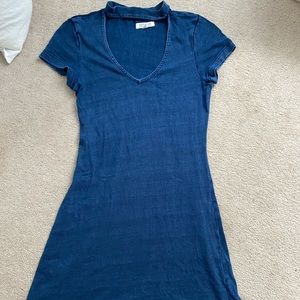 Dress with neck collar!